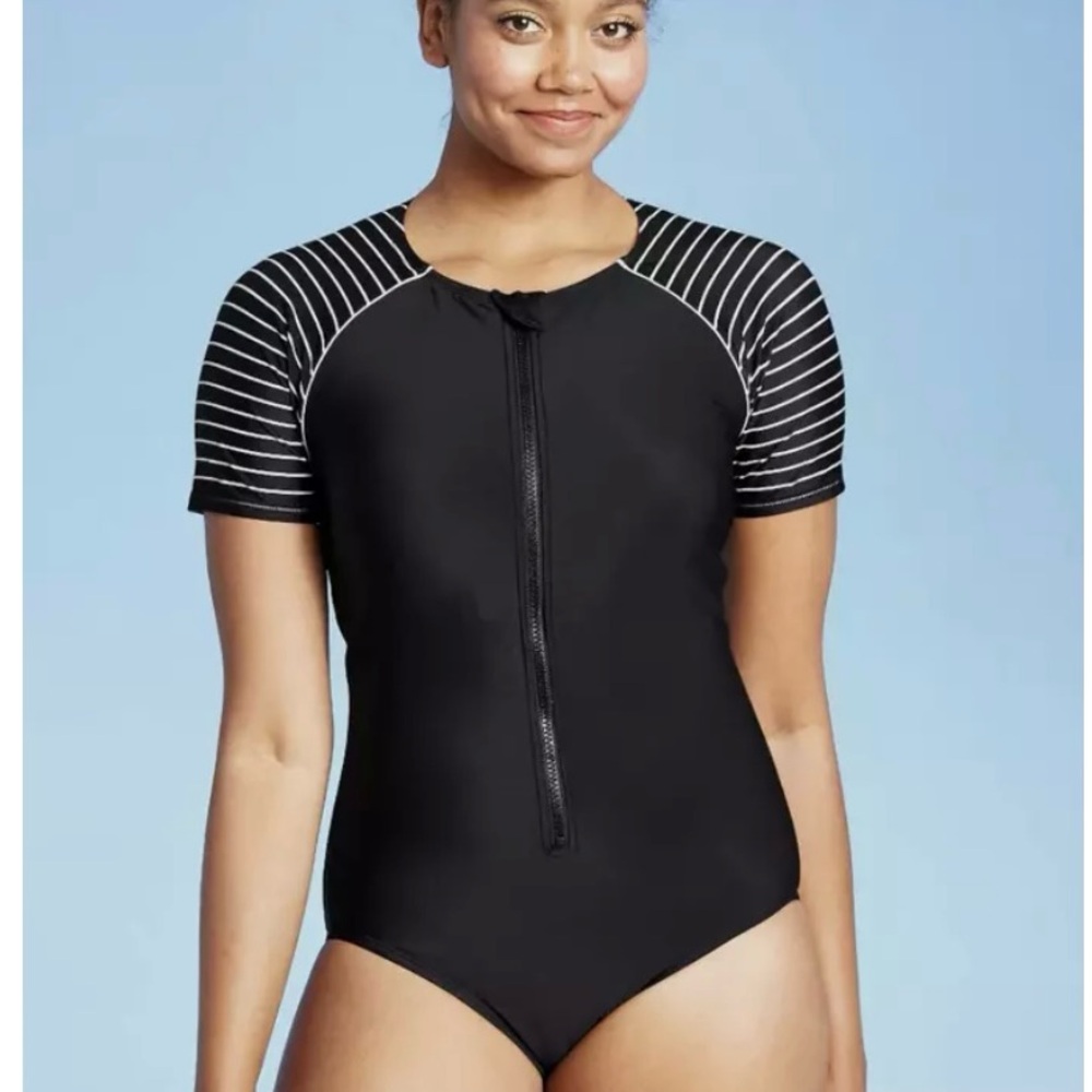 All in Motion One Piece Stripe Short Sleeve Rashguard Swim with zipper size M
